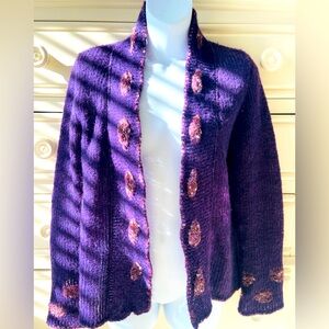 Light, soft and warm open sweater, leaf/flower motif on cuffs and front openings